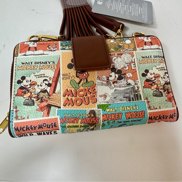 NWT. Disney Parks Mickey Mouse Comic Strip Wallet Wristlet Crossbody bag - Picture 12 of 16